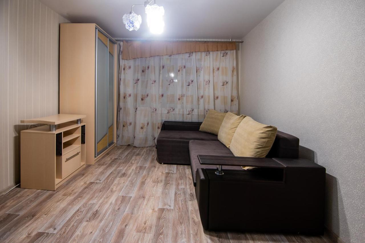 קייב Apartment Street Trostyanetskaya מראה חיצוני תמונה