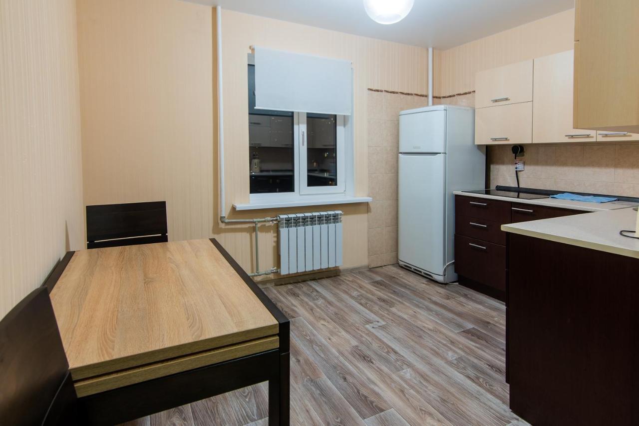 קייב Apartment Street Trostyanetskaya מראה חיצוני תמונה